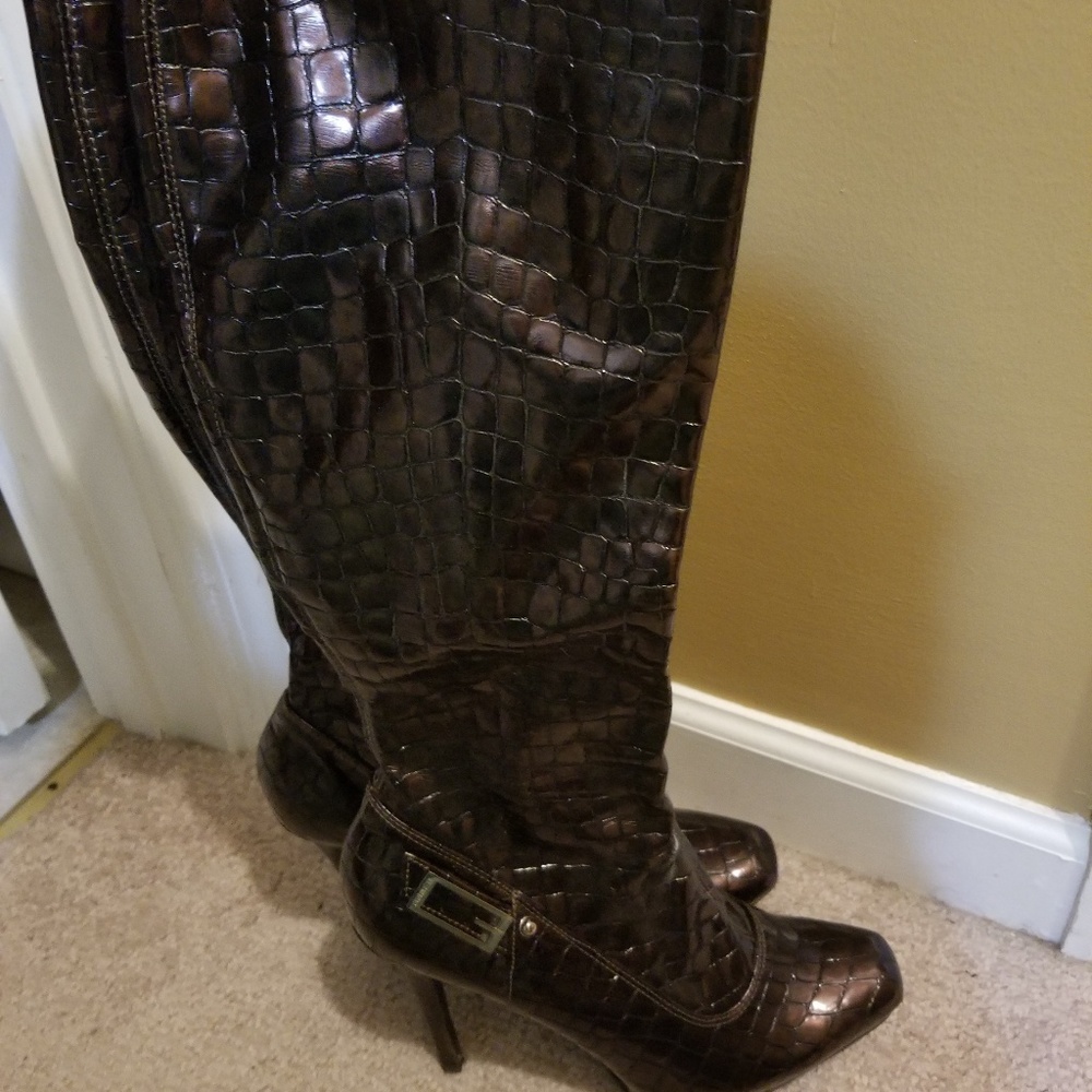 Chocolate brown Guess boots